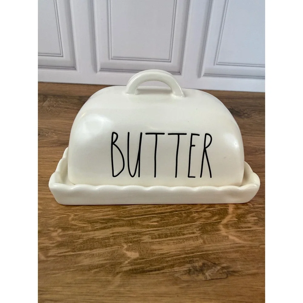 Rae Dunn‎ Matte White Ceramic Scalloped Butter Dish Artisan Collection Magenta